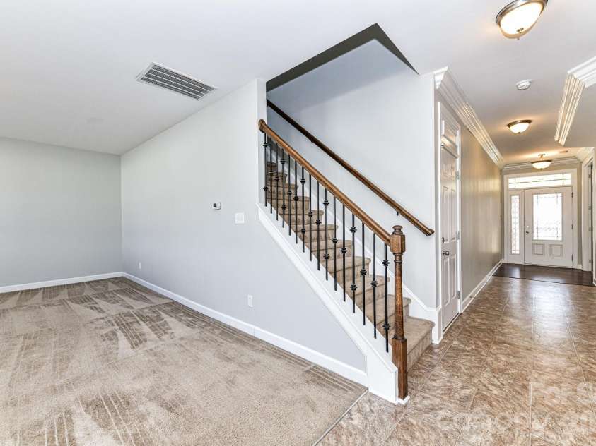 4316 Hubbard Road, Charlotte, NC 28269.  MLS# CAR4414368, YatesRealty ID 44340. 