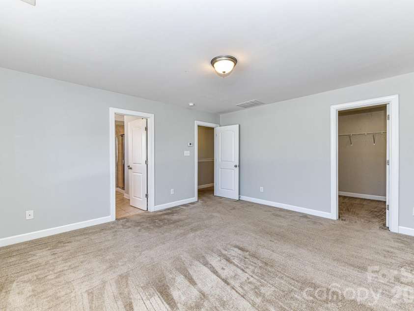 4316 Hubbard Road, Charlotte, NC 28269.  MLS# CAR4414368, YatesRealty ID 44340. 