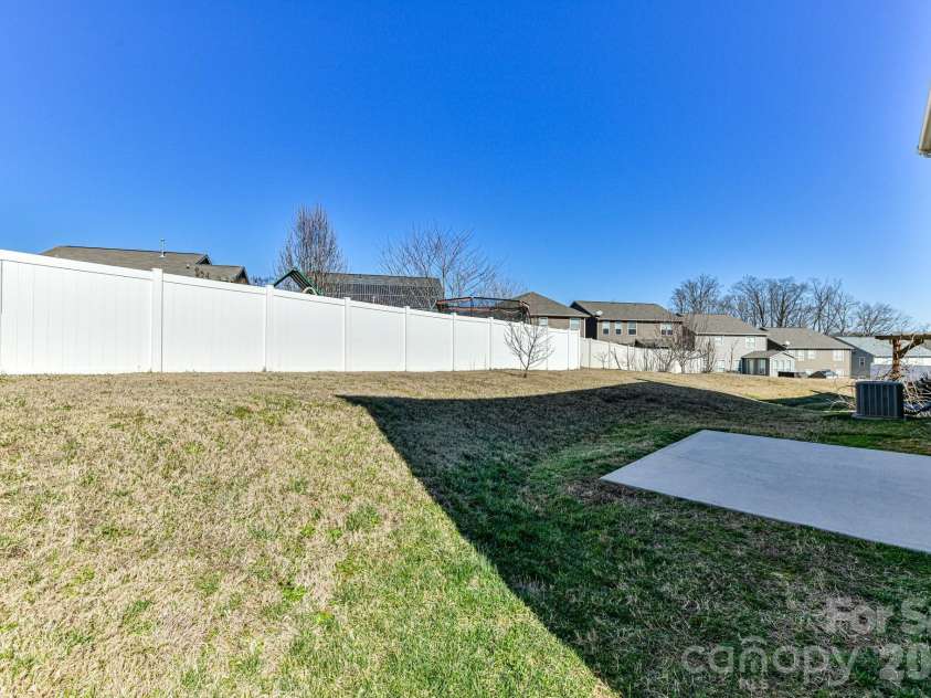 4316 Hubbard Road, Charlotte, NC 28269.  MLS# CAR4414368, YatesRealty ID 44340. 