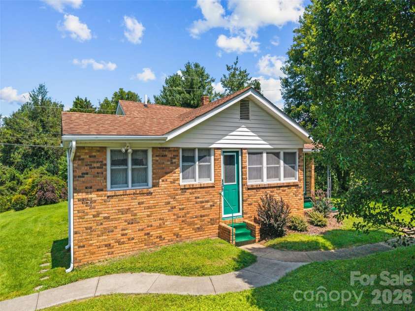 53 Salem Road, Weaverville, NC 28787.  MLS# CAR4414521, YatesRealty ID 44341. 