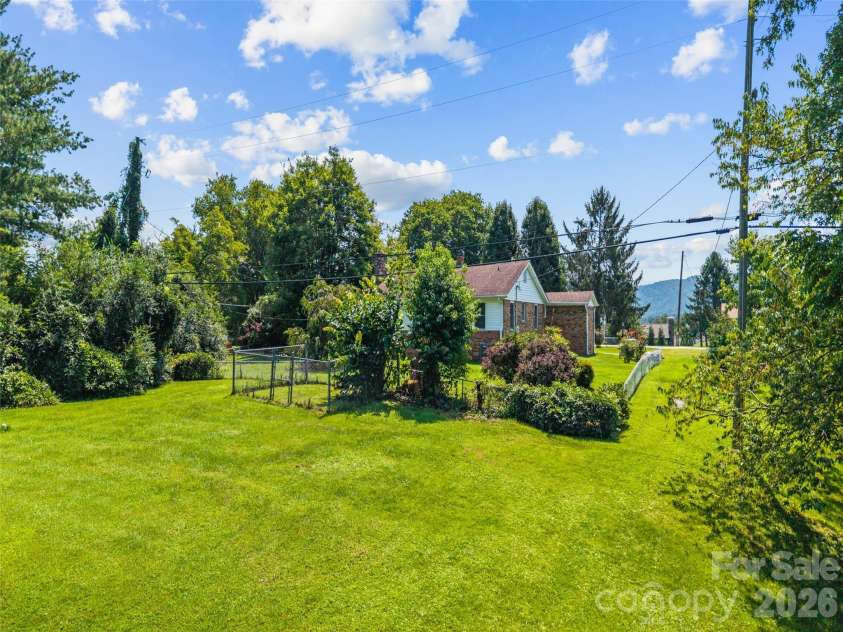 53 Salem Road, Weaverville, NC 28787.  MLS# CAR4414521, YatesRealty ID 44341. 