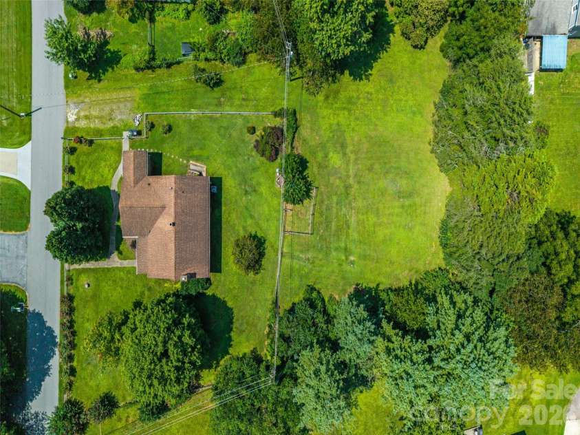 53 Salem Road, Weaverville, NC 28787.  MLS# CAR4414521, YatesRealty ID 44341. 