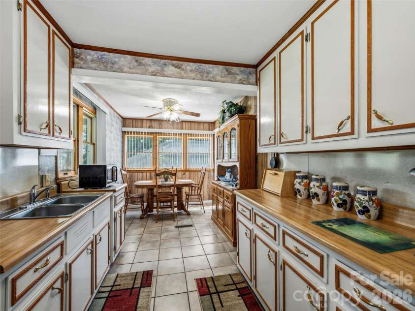53 Salem Road, Weaverville, NC 28787.  MLS# CAR4414521, YatesRealty ID 44341. 