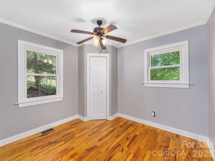 45 James Drive, Leicester, NC 28748.  MLS# CAR4414549, YatesRealty ID 44342. 
