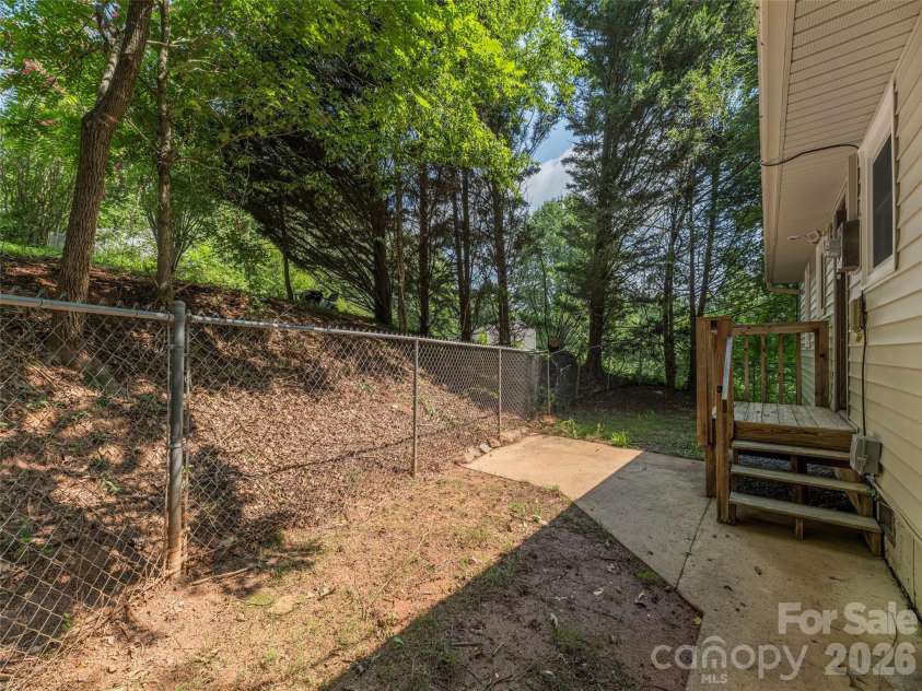 45 James Drive, Leicester, NC 28748.  MLS# CAR4414549, YatesRealty ID 44342. 