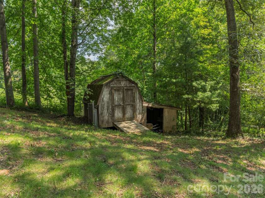 45 James Drive, Leicester, NC 28748.  MLS# CAR4414549, YatesRealty ID 44342. 