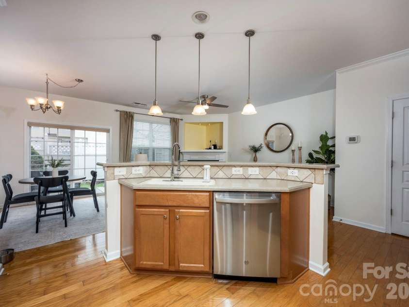 8008 Willow Branch Drive, Waxhaw, NC 28173.  MLS# CAR4414618, YatesRealty ID 44343. 