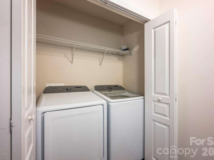 8008 Willow Branch Drive, Waxhaw, NC 28173.  MLS# CAR4414618, YatesRealty ID 44343. 