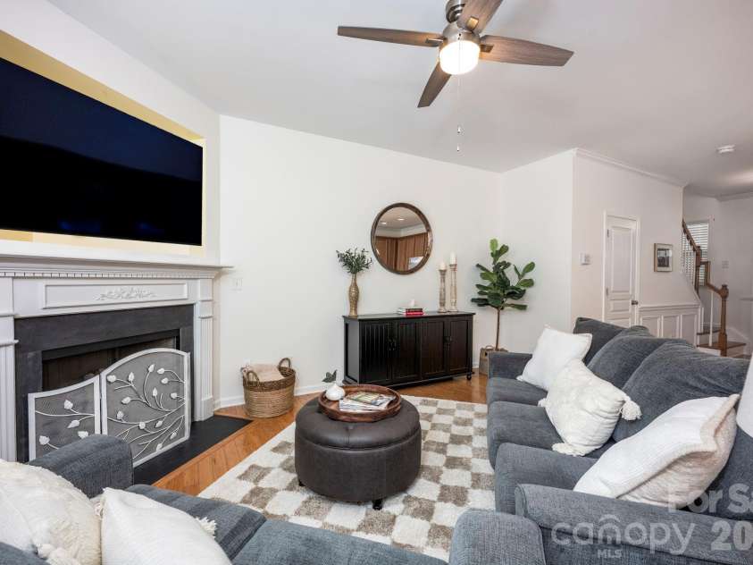 8008 Willow Branch Drive, Waxhaw, NC 28173.  MLS# CAR4414618, YatesRealty ID 44343. 
