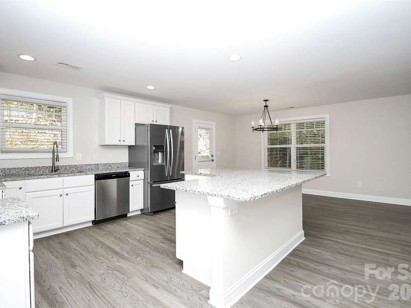 2595 Henry Falls Drive, Hickory, NC 28602.  MLS# CAR4413299, YatesRealty ID 44345. 