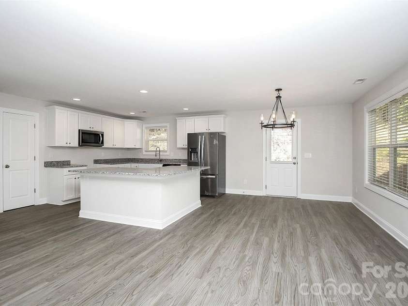 2595 Henry Falls Drive, Hickory, NC 28602.  MLS# CAR4413299, YatesRealty ID 44345. 
