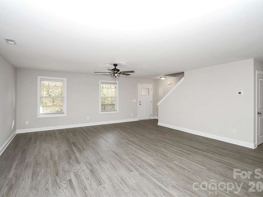 2595 Henry Falls Drive, Hickory, NC 28602.  MLS# CAR4413299, YatesRealty ID 44345. 