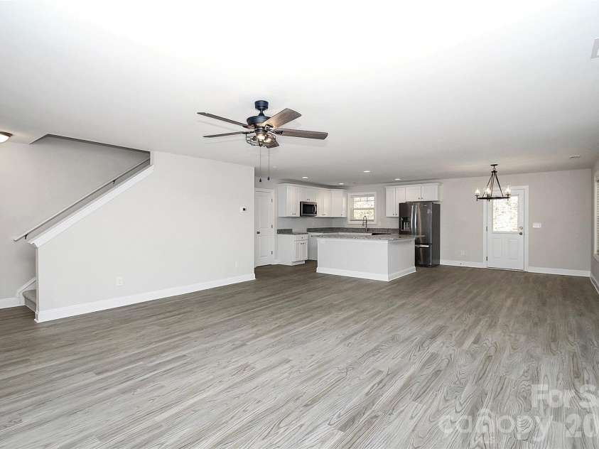2595 Henry Falls Drive, Hickory, NC 28602.  MLS# CAR4413299, YatesRealty ID 44345. 