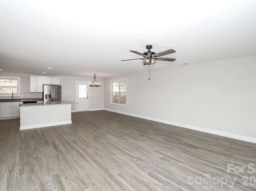 2595 Henry Falls Drive, Hickory, NC 28602.  MLS# CAR4413299, YatesRealty ID 44345. 