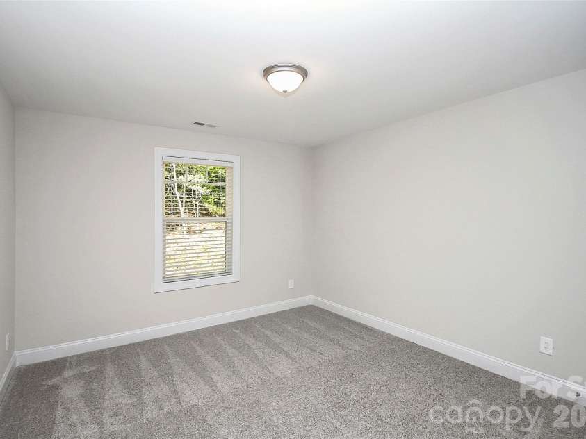 2595 Henry Falls Drive, Hickory, NC 28602.  MLS# CAR4413299, YatesRealty ID 44345. 
