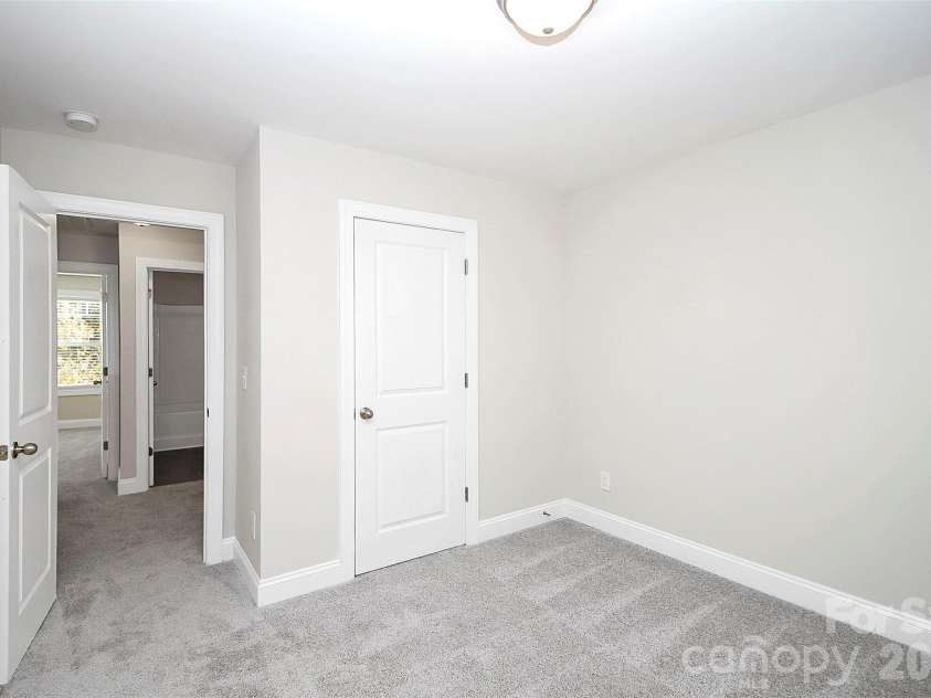 2595 Henry Falls Drive, Hickory, NC 28602.  MLS# CAR4413299, YatesRealty ID 44345. 