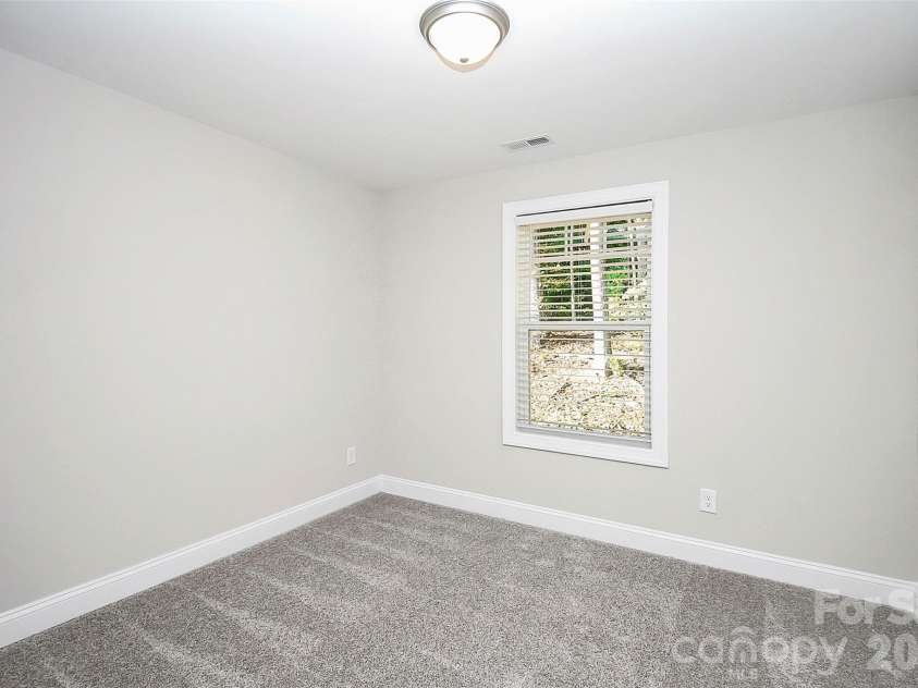 2595 Henry Falls Drive, Hickory, NC 28602.  MLS# CAR4413299, YatesRealty ID 44345. 