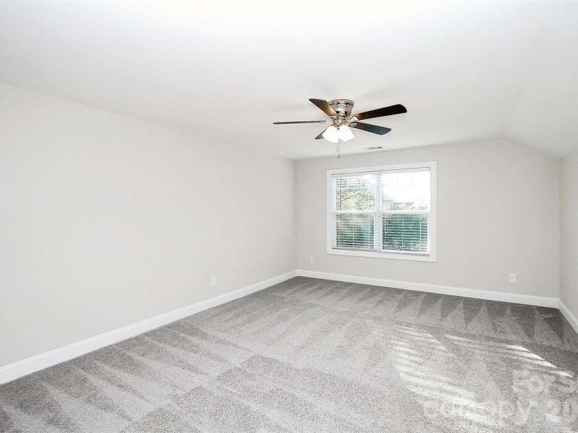 2595 Henry Falls Drive, Hickory, NC 28602.  MLS# CAR4413299, YatesRealty ID 44345. 