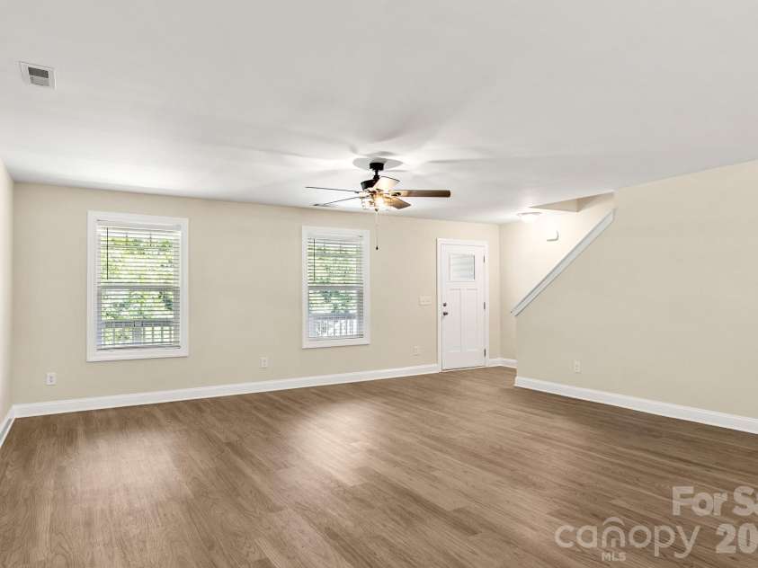 2595 Henry Falls Drive, Hickory, NC 28602.  MLS# CAR4413299, YatesRealty ID 44345. 
