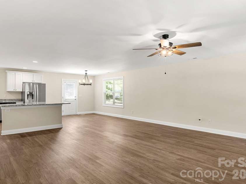 2595 Henry Falls Drive, Hickory, NC 28602.  MLS# CAR4413299, YatesRealty ID 44345. 