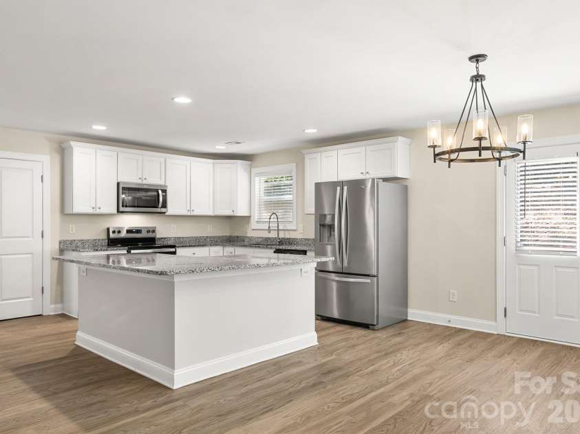 2595 Henry Falls Drive, Hickory, NC 28602.  MLS# CAR4413299, YatesRealty ID 44345. 