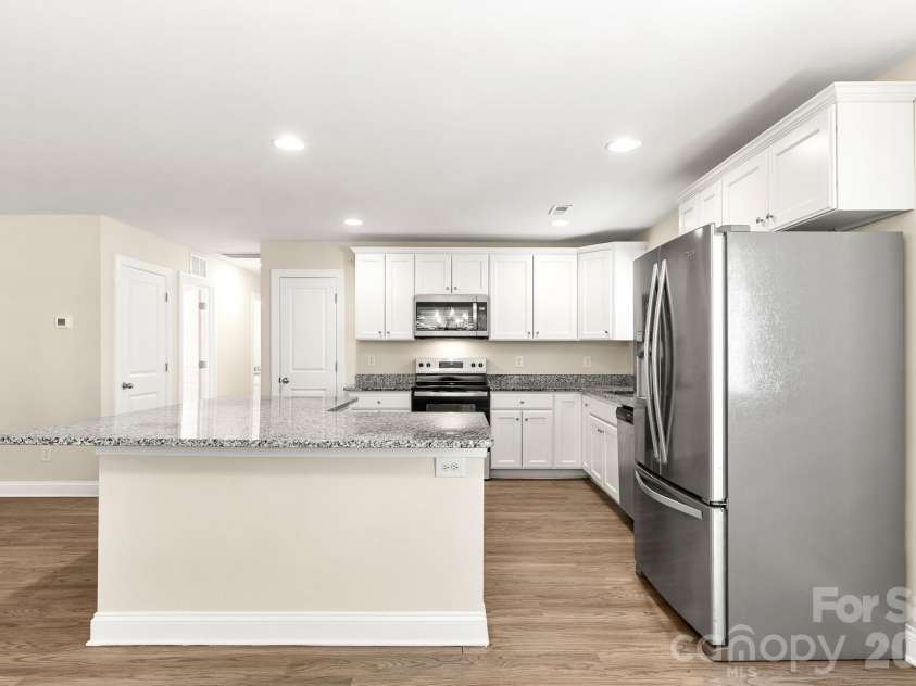 2595 Henry Falls Drive, Hickory, NC 28602.  MLS# CAR4413299, YatesRealty ID 44345. 