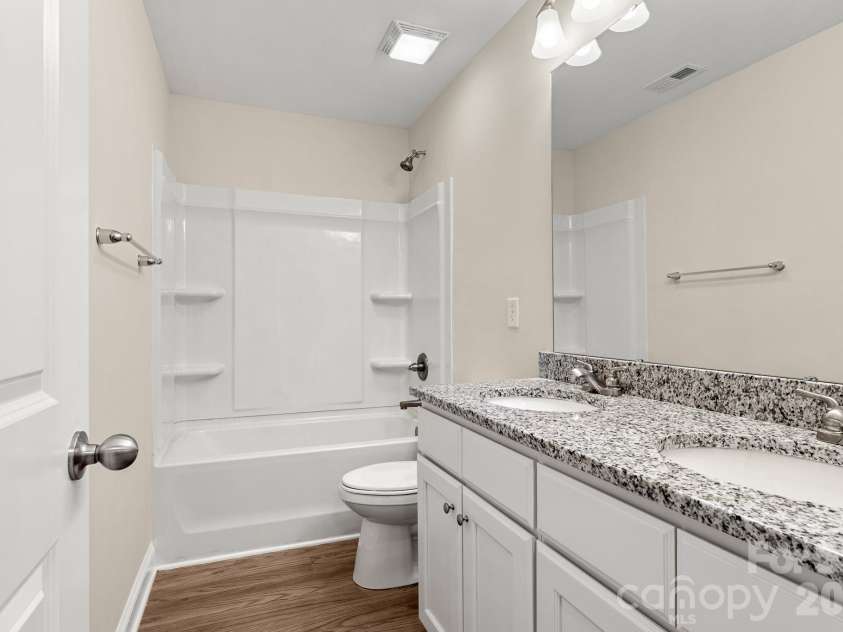 2595 Henry Falls Drive, Hickory, NC 28602.  MLS# CAR4413299, YatesRealty ID 44345. 