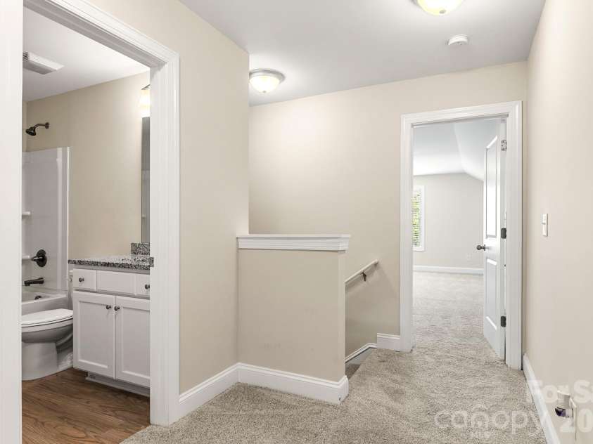 2595 Henry Falls Drive, Hickory, NC 28602.  MLS# CAR4413299, YatesRealty ID 44345. 
