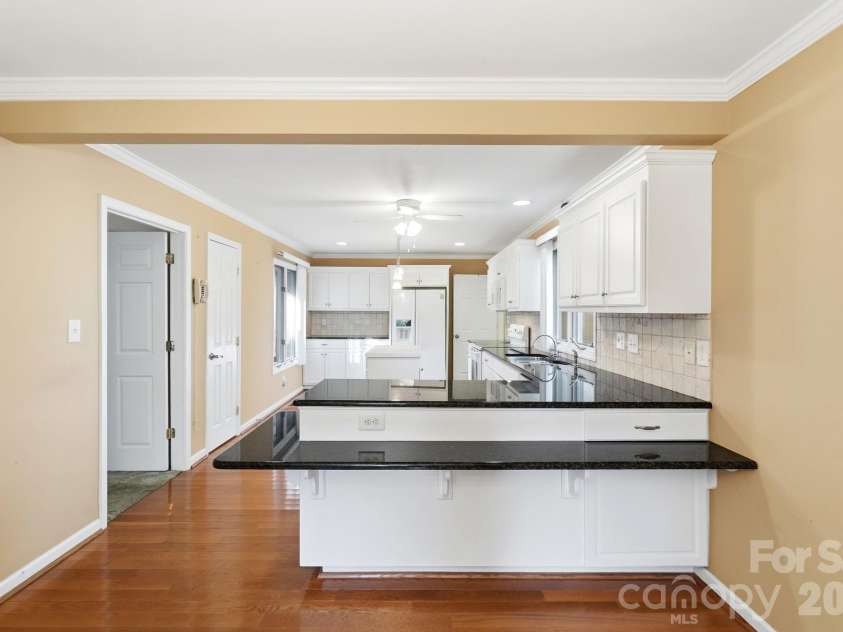 197 Park Road, Mount Holly, NC 28120.  MLS# CAR4414607, YatesRealty ID 44348. 