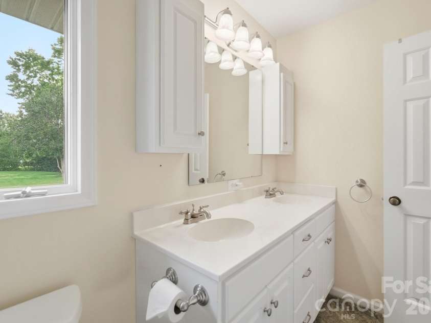 197 Park Road, Mount Holly, NC 28120.  MLS# CAR4414607, YatesRealty ID 44348. 