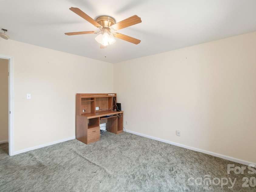 197 Park Road, Mount Holly, NC 28120.  MLS# CAR4414607, YatesRealty ID 44348. 