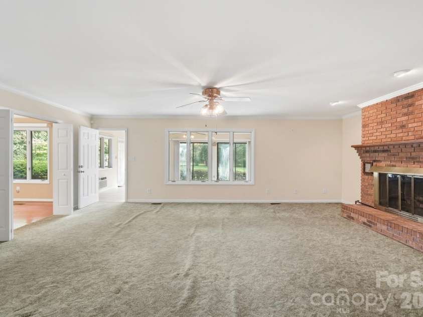 197 Park Road, Mount Holly, NC 28120.  MLS# CAR4414607, YatesRealty ID 44348. Large Living Room