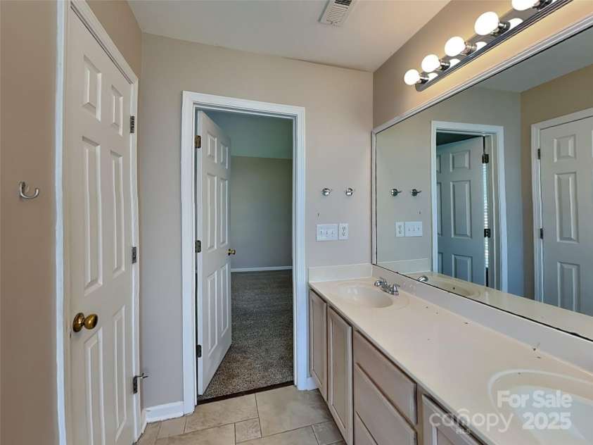 2122 Shumard Circle, Indian Trail, NC 28079.  MLS# CAR4240230, YatesRealty ID 4435. 