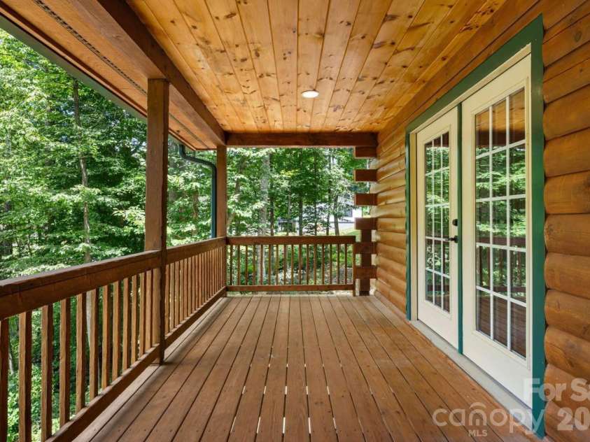 382 Paint Fork Road, Barnardsville, NC 28709.  MLS# CAR4414647, YatesRealty ID 44350. 