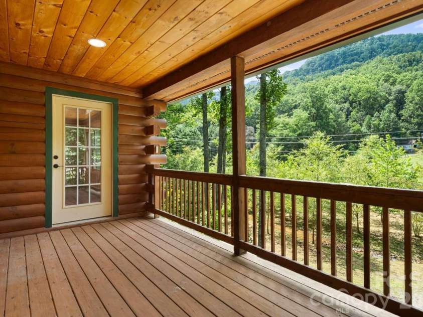 382 Paint Fork Road, Barnardsville, NC 28709.  MLS# CAR4414647, YatesRealty ID 44350. 