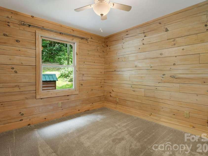 382 Paint Fork Road, Barnardsville, NC 28709.  MLS# CAR4414647, YatesRealty ID 44350. 