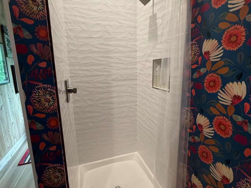 30 Sandys Home Place, Mars Hill, NC 28754.  MLS# CAR4414744, YatesRealty ID 44352. 