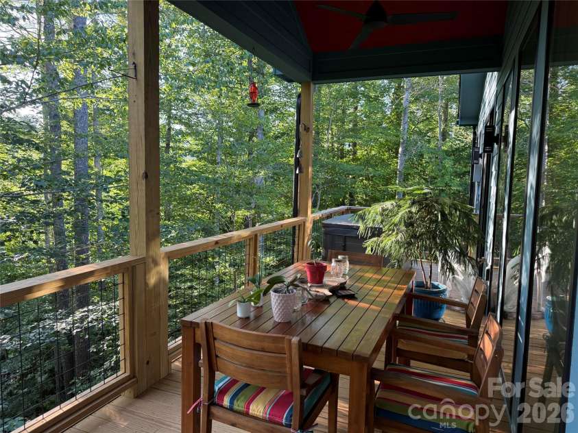 30 Sandys Home Place, Mars Hill, NC 28754.  MLS# CAR4414744, YatesRealty ID 44352. 
