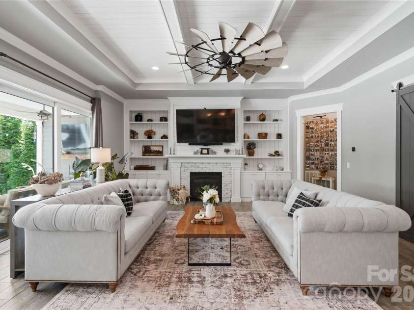 124 Washam Road, Mooresville, NC 28117.  MLS# CAR4413471, YatesRealty ID 44354. 