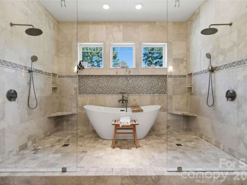 124 Washam Road, Mooresville, NC 28117.  MLS# CAR4413471, YatesRealty ID 44354. 