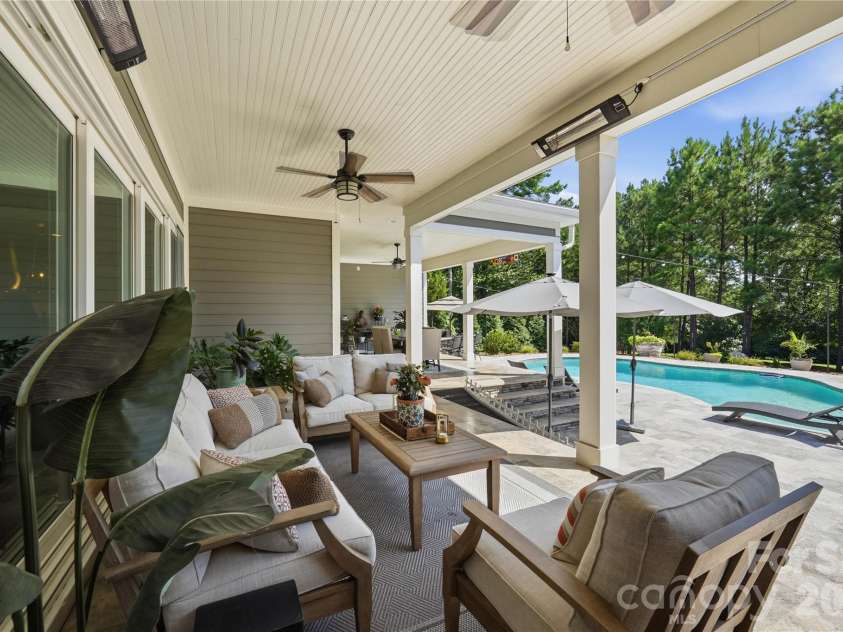 124 Washam Road, Mooresville, NC 28117.  MLS# CAR4413471, YatesRealty ID 44354. 