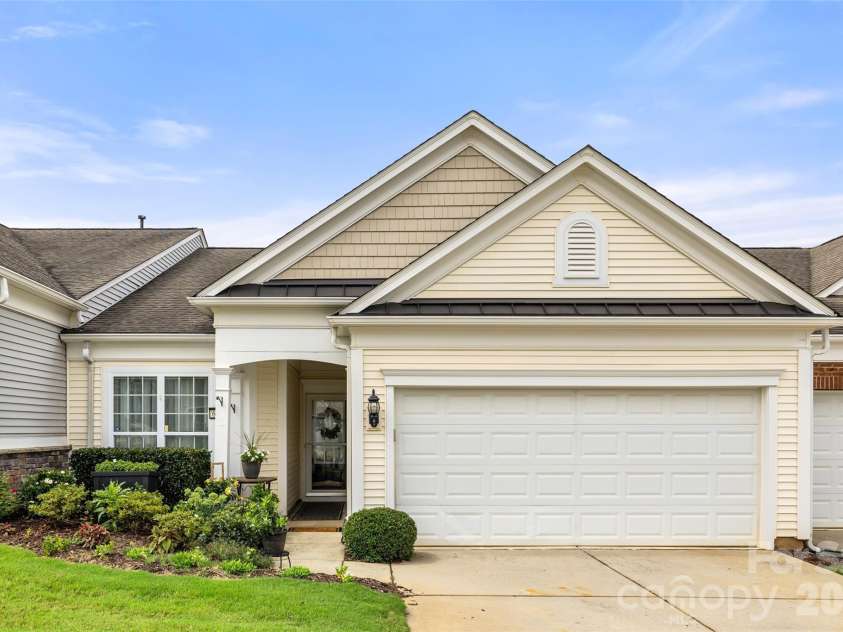 6529 Carolina Commons Drive, Indian Land, SC 29707.  MLS# CAR4412002, YatesRealty ID 44357. 