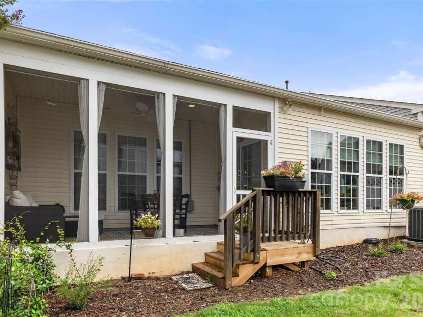 6529 Carolina Commons Drive, Indian Land, SC 29707.  MLS# CAR4412002, YatesRealty ID 44357. 
