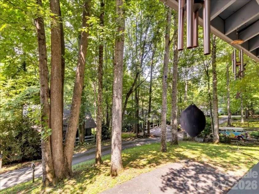 49 Lisa Lane, Maggie Valley, NC 28751.  MLS# CAR4414309, YatesRealty ID 44358. 