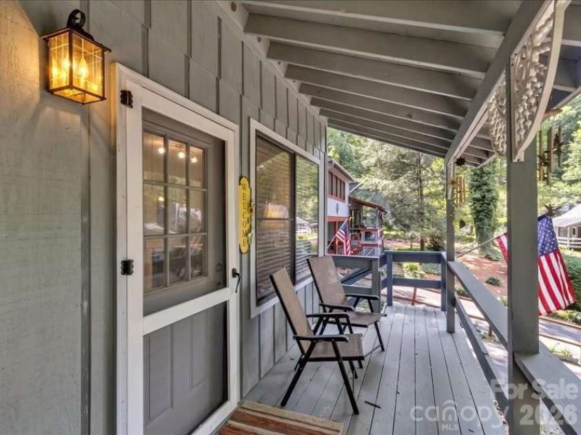 49 Lisa Lane, Maggie Valley, NC 28751.  MLS# CAR4414309, YatesRealty ID 44358. 