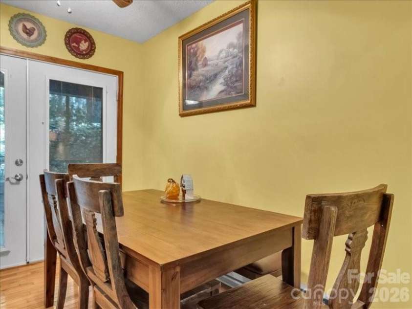49 Lisa Lane, Maggie Valley, NC 28751.  MLS# CAR4414309, YatesRealty ID 44358. 