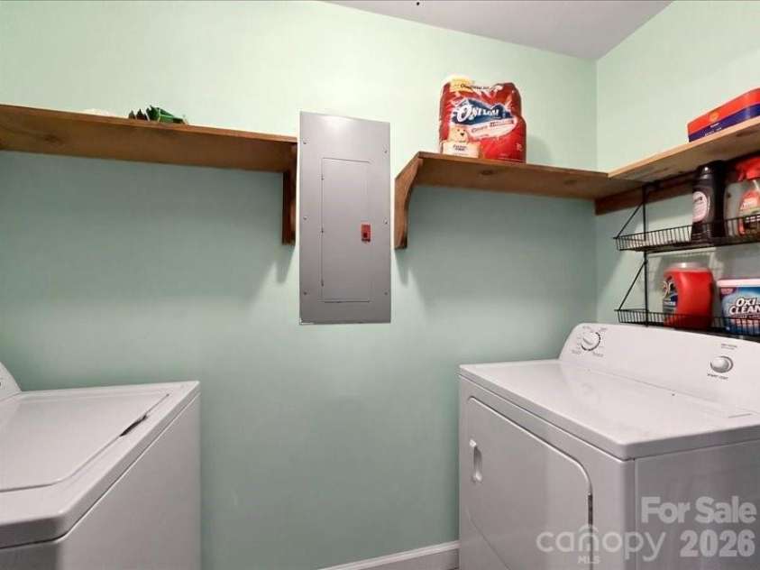 49 Lisa Lane, Maggie Valley, NC 28751.  MLS# CAR4414309, YatesRealty ID 44358. 