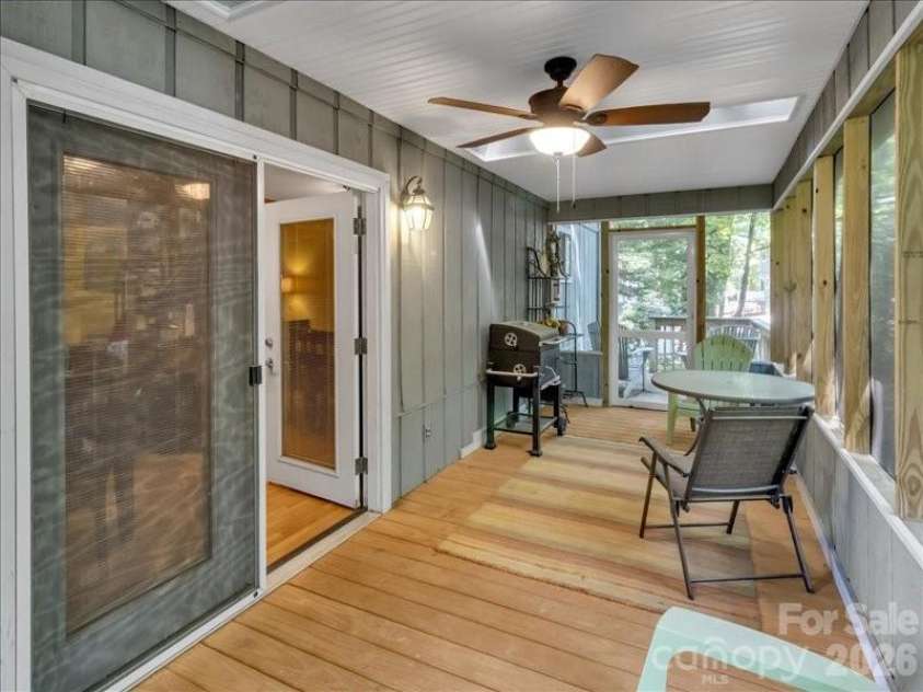 49 Lisa Lane, Maggie Valley, NC 28751.  MLS# CAR4414309, YatesRealty ID 44358. 