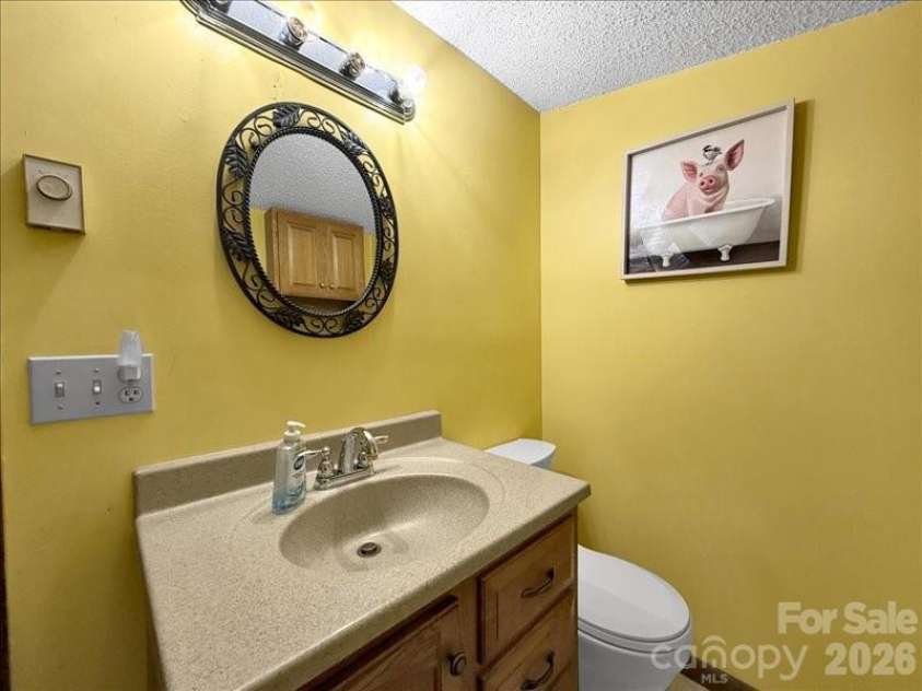 49 Lisa Lane, Maggie Valley, NC 28751.  MLS# CAR4414309, YatesRealty ID 44358. 