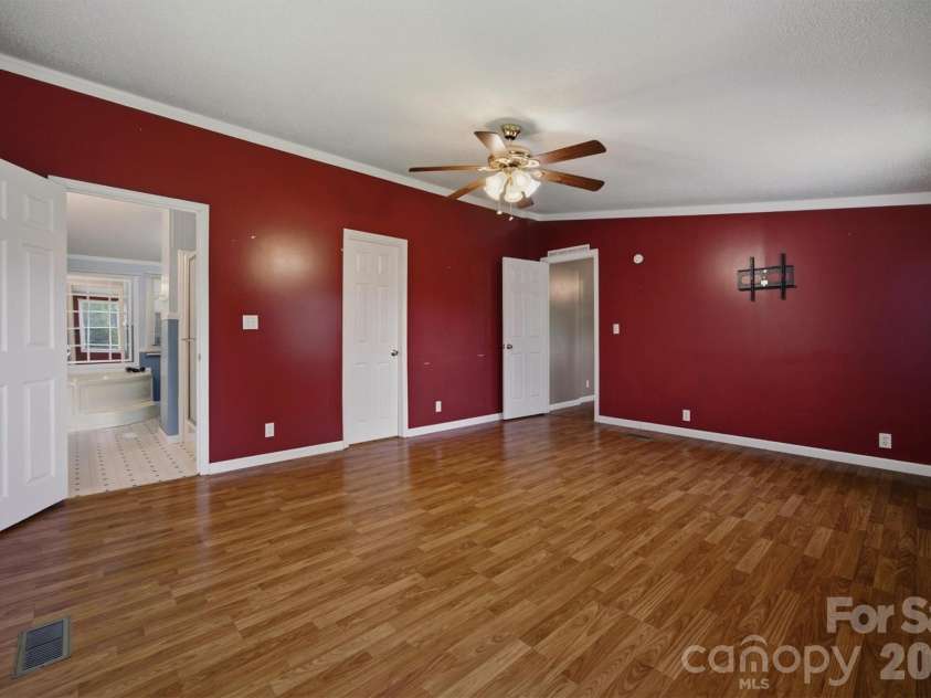 3006 Reba Cardwell Lane, Lenoir, NC 28645.  MLS# CAR4408149, YatesRealty ID 44359. 